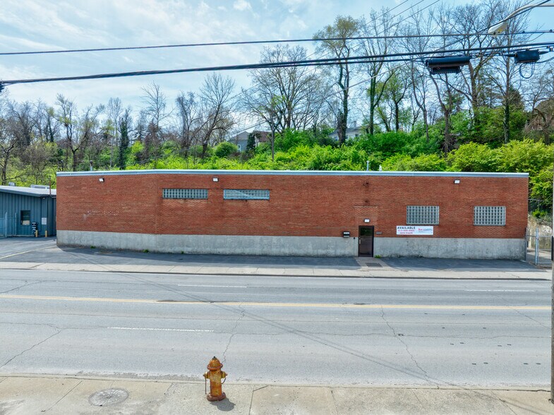 1243 Tennessee Ave, Cincinnati, OH à vendre - Photo de l’immeuble – Image 2 sur 38