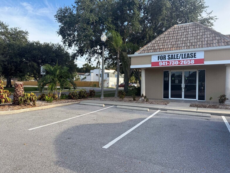 6010 Park Blvd, Pinellas Park, FL à vendre - Photo de l’immeuble – Image 2 sur 21