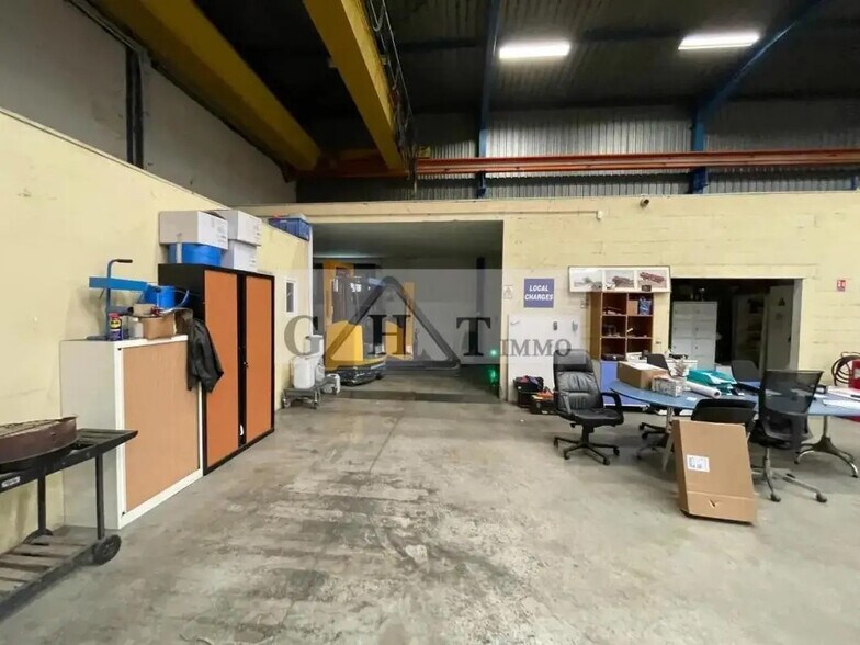 Industriel/Logistique dans Gonesse à louer - Photo de l’immeuble – Image 3 sur 8
