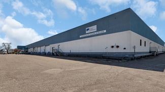 Plus de détails pour 5 McLeland Rd, Saint Cloud, MN - Industriel/Logistique à louer