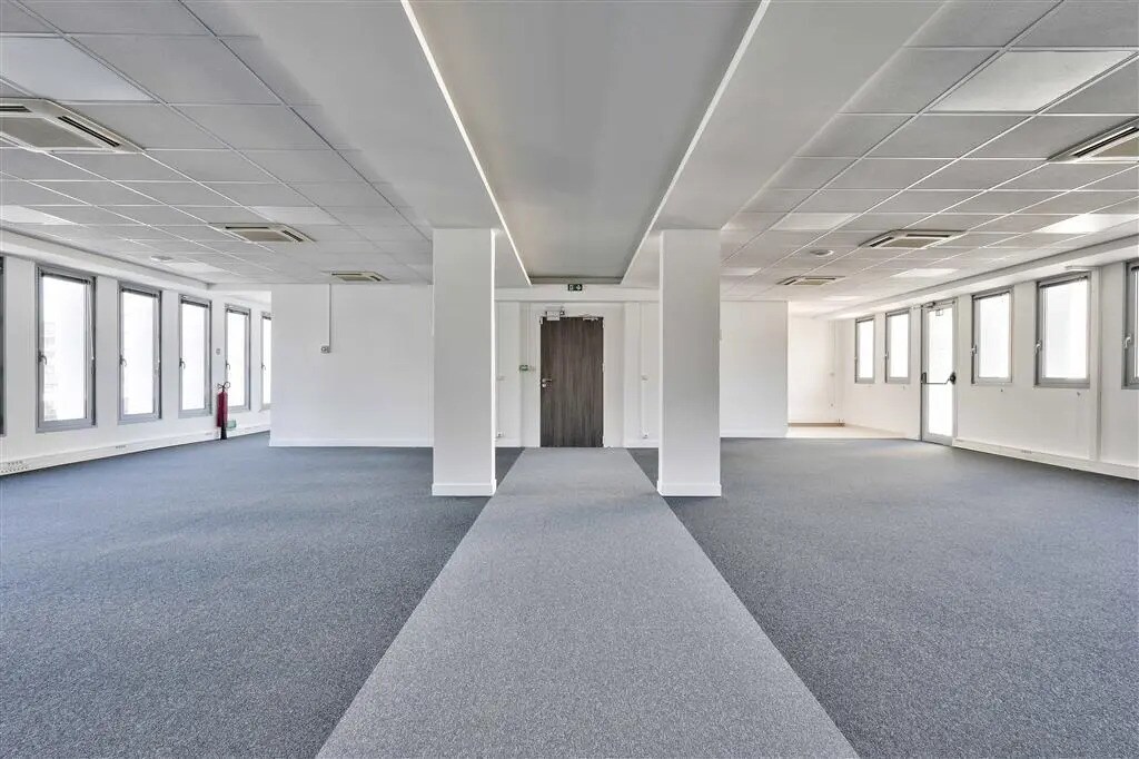Bureau dans Paris à louer Photo de l’immeuble– Image 1 sur 7