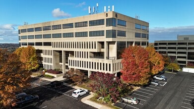 730 Holiday Dr, Pittsburgh, PA à louer Photo intérieure– Image 1 sur 7