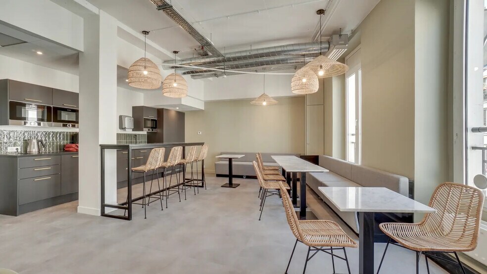 10 Rue Du Faubourg Montmartre, Paris à louer - Photo de l’immeuble – Image 3 sur 8