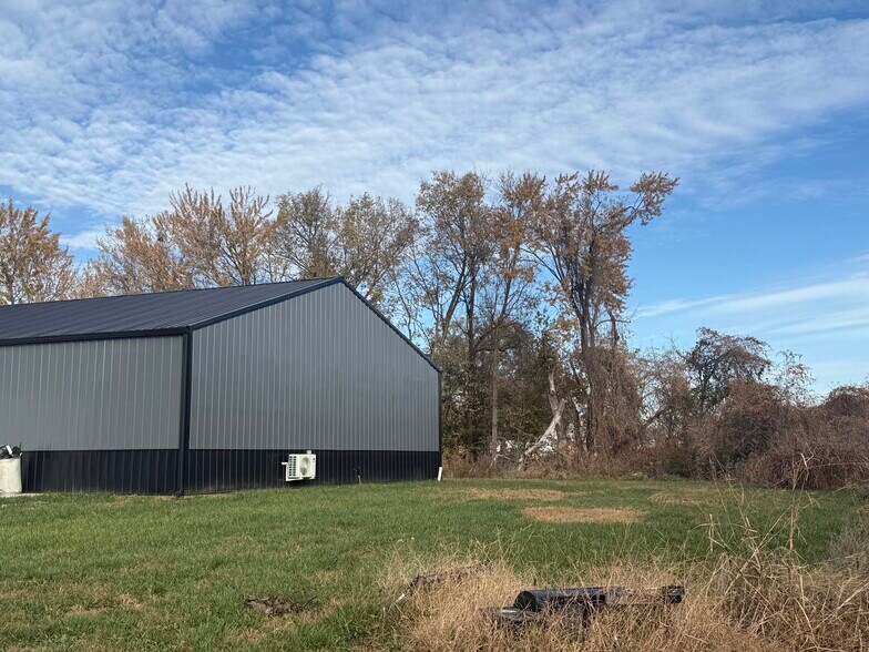 200 E Walnut St, Grain Valley, MO à vendre - Photo de l’immeuble – Image 2 sur 5