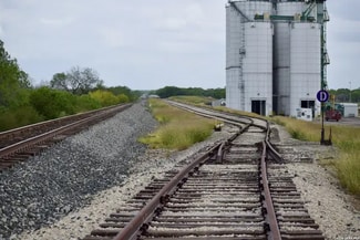Plus de détails pour 657 FM 99, Whitsett, TX - Terrain à vendre