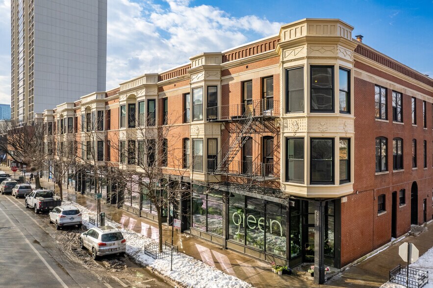 1710-1716 N Wells St, Chicago, IL à louer - Photo de l’immeuble – Image 2 sur 3