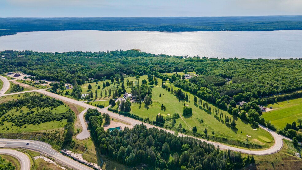 328 Sunny Ridge Rd, Sundridge, ON à vendre - Aérien – Image 3 sur 58