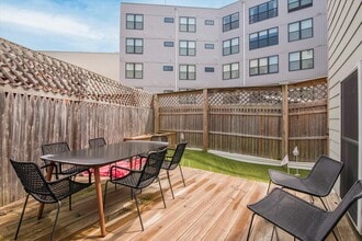 1541 Ridge Ave, Philadelphia, PA à louer Photo intérieure– Image 1 sur 25