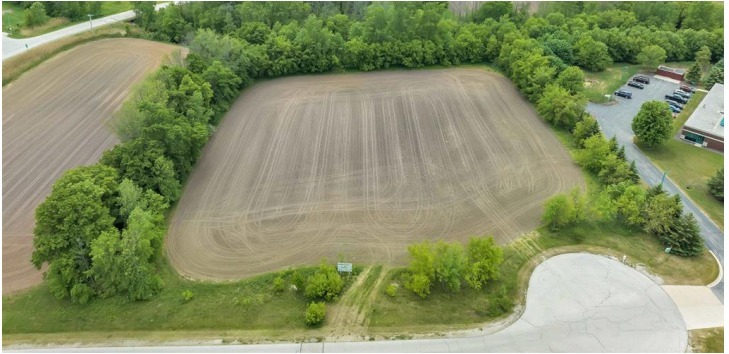 Equestrian Ct lot 2-3 portefeuille de 2 biens à vendre sur LoopNet.fr - Photo de l’immeuble – Image 3 sur 3