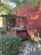 549 Amsterdam Ave NE, Atlanta, GA à louer Photo intérieure– Image 2 sur 5