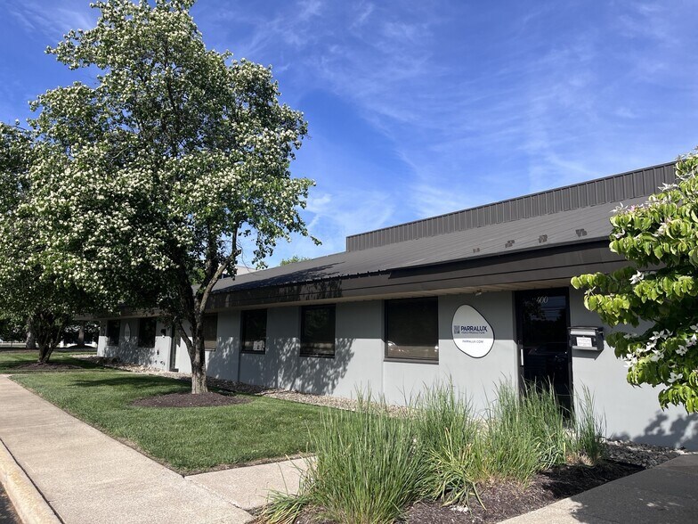 35 E Uwchlan Ave, Exton, PA à louer - Photo de l’immeuble – Image 3 sur 10