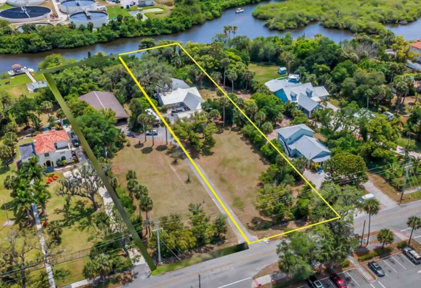 625 E Melbourne Ave, Melbourne, FL à vendre - Photo de l’immeuble – Image 2 sur 54