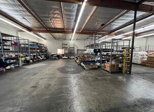 1415 Newton St, Los Angeles, CA à louer Photo de l’immeuble– Image 2 sur 3