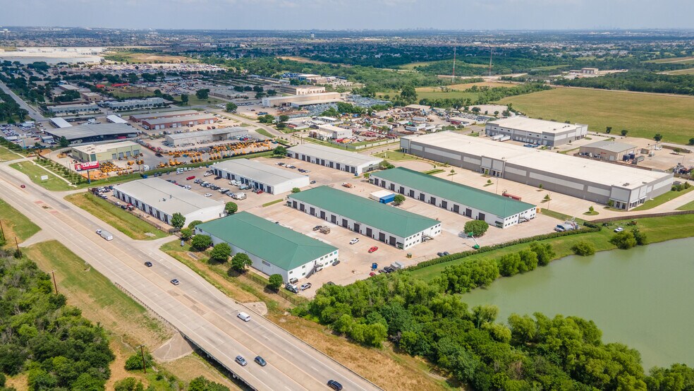 1620 E State Highway 121, Lewisville, TX à louer - Photo de l’immeuble – Image 3 sur 8