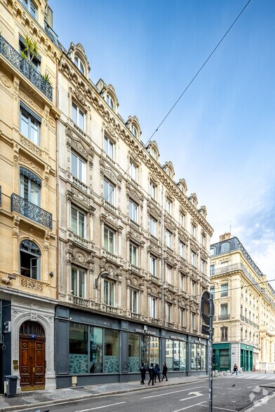 Bureau dans Lyon à louer - Photo de l’immeuble – Image 2 sur 4