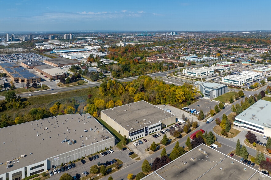 100 Jacob Keffer Pky, Concord, ON à louer - Aérien – Image 3 sur 3