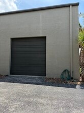 131 Scarlett Blvd, Oldsmar, FL à louer Photo de l’immeuble– Image 2 sur 11