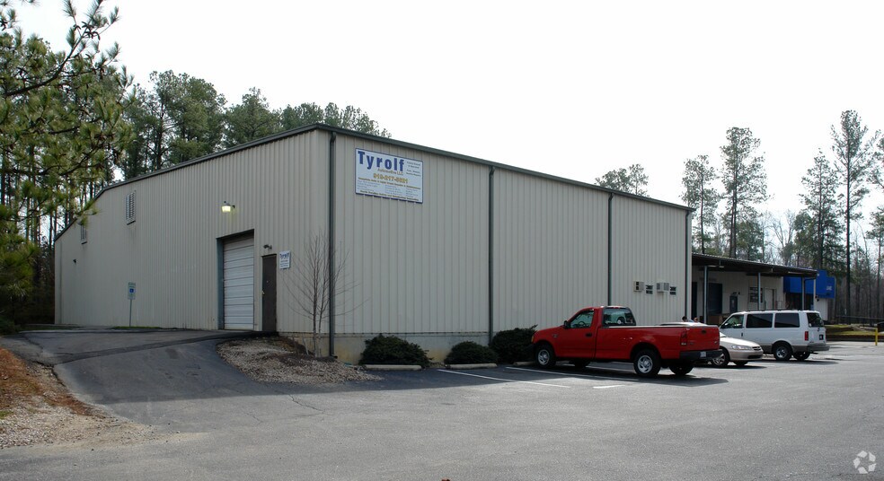 7513 Us Highway 64 E, Knightdale, NC à louer - Photo de l’immeuble – Image 3 sur 13