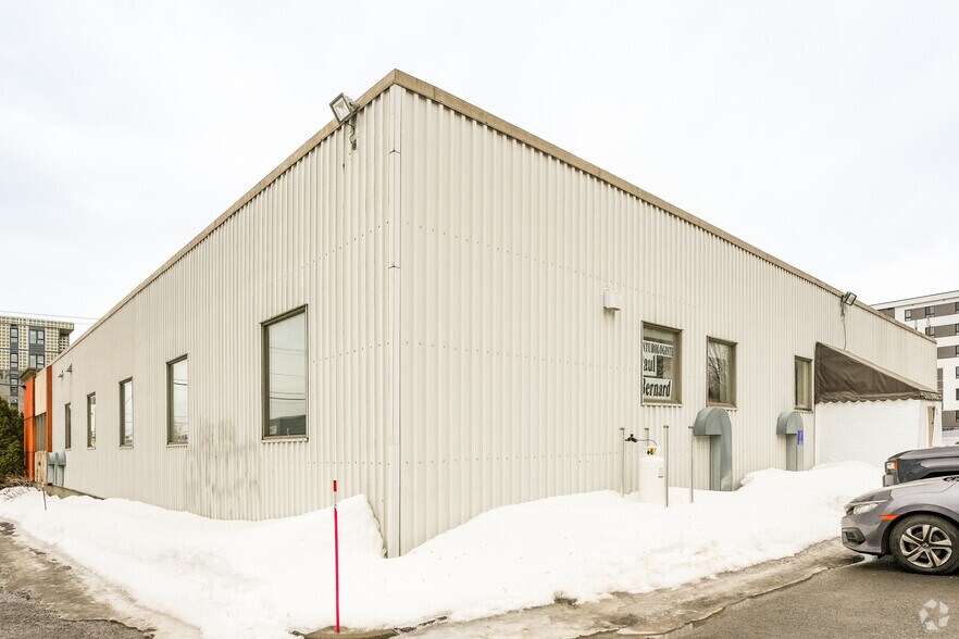 7050 Boul Wilfrid-Hamel, Québec, QC à louer - Photo de l’immeuble – Image 2 sur 2