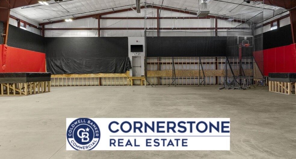 4720 Lathrop Rd, Evansville, WY à louer - Photo de l’immeuble – Image 3 sur 9