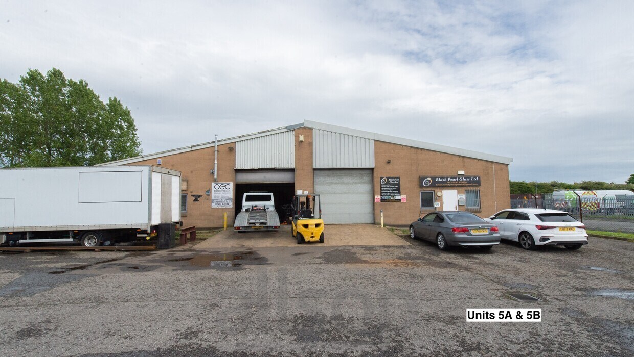 Enterprise Rd portefeuille de 2 biens à vendre sur LoopNet.fr Photo principale– Image 1 sur 3