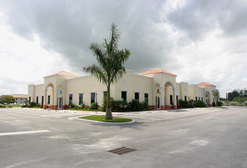 5055 S Congress Ave, Lake Worth, FL à vendre - Photo de l’immeuble – Image 2 sur 11