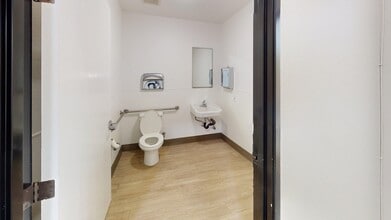831 Mahar Ave, Wilmington, CA à louer Photo intérieure– Image 2 sur 6