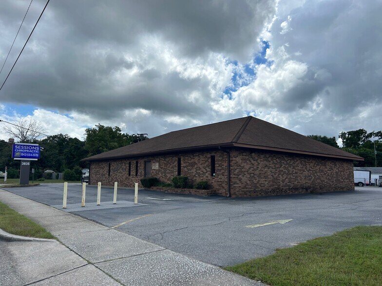 3835 Rivers Ave, North Charleston, SC à vendre - Photo de l’immeuble – Image 3 sur 18