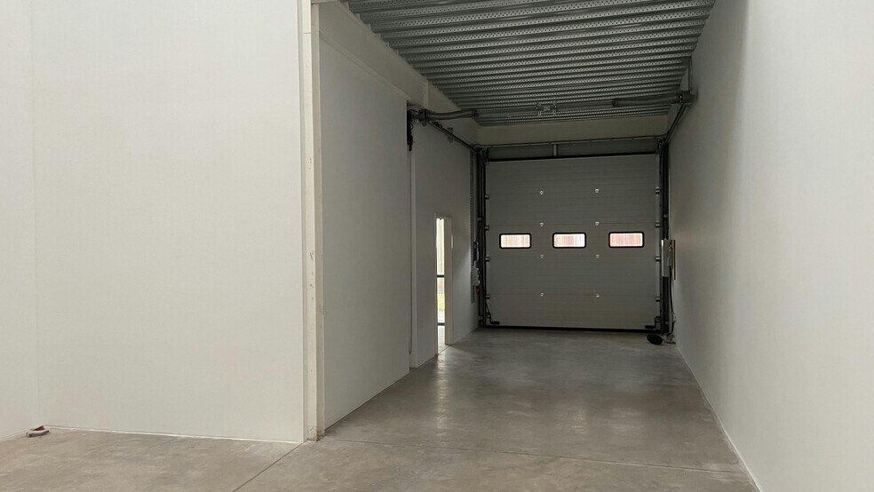 10 Endermere Rd, Coventry à louer - Photo de l’immeuble – Image 2 sur 8