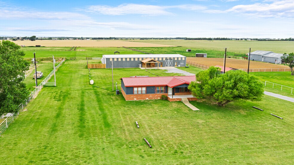 20500 N 2810 Rd, Kingfisher, OK à vendre - Photo de l’immeuble – Image 2 sur 54