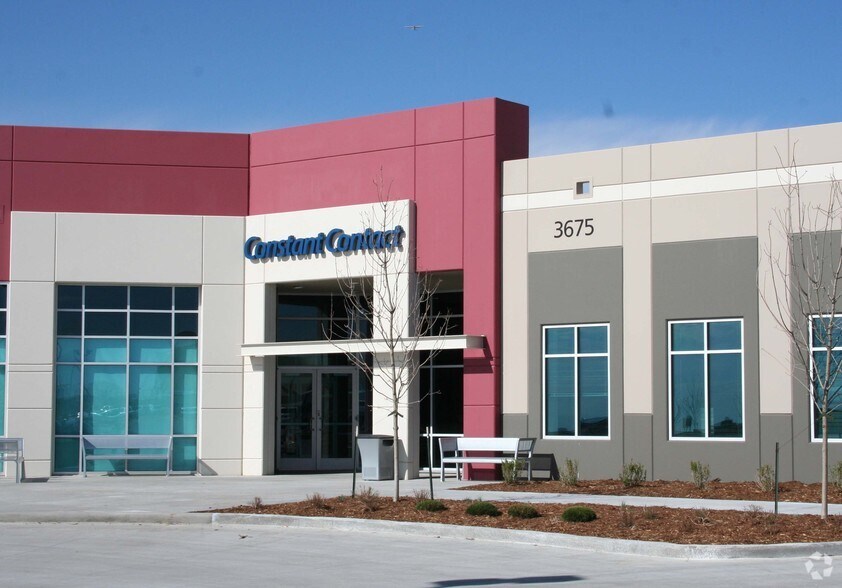 3675 Precision Dr, Loveland, CO à louer - Photo de l’immeuble – Image 2 sur 4