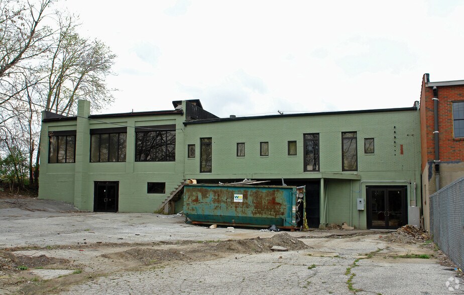 103-115 E Clay St, Collinsville, IL à vendre - Photo de l’immeuble – Image 2 sur 3