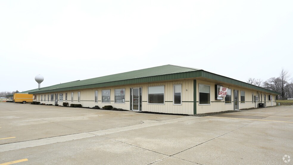 7870 W Ridge Rd, Fairview Township Luzerne, PA à louer - Photo principale – Image 1 sur 5