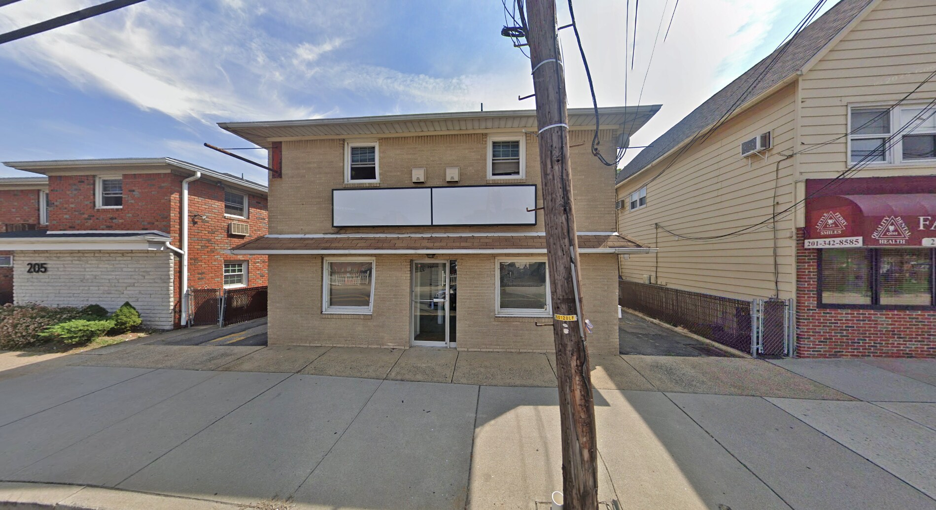 209 Washington Ave, Little Ferry, NJ à louer Photo de l’immeuble– Image 1 sur 3