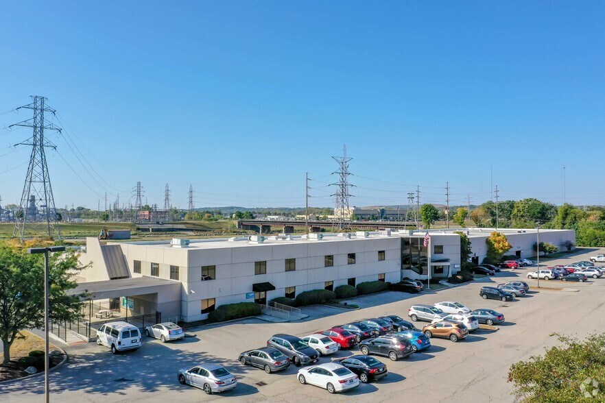 2300-2322 S Edwin C. Moses Blvd, Dayton, OH à louer - Photo principale – Image 1 sur 4