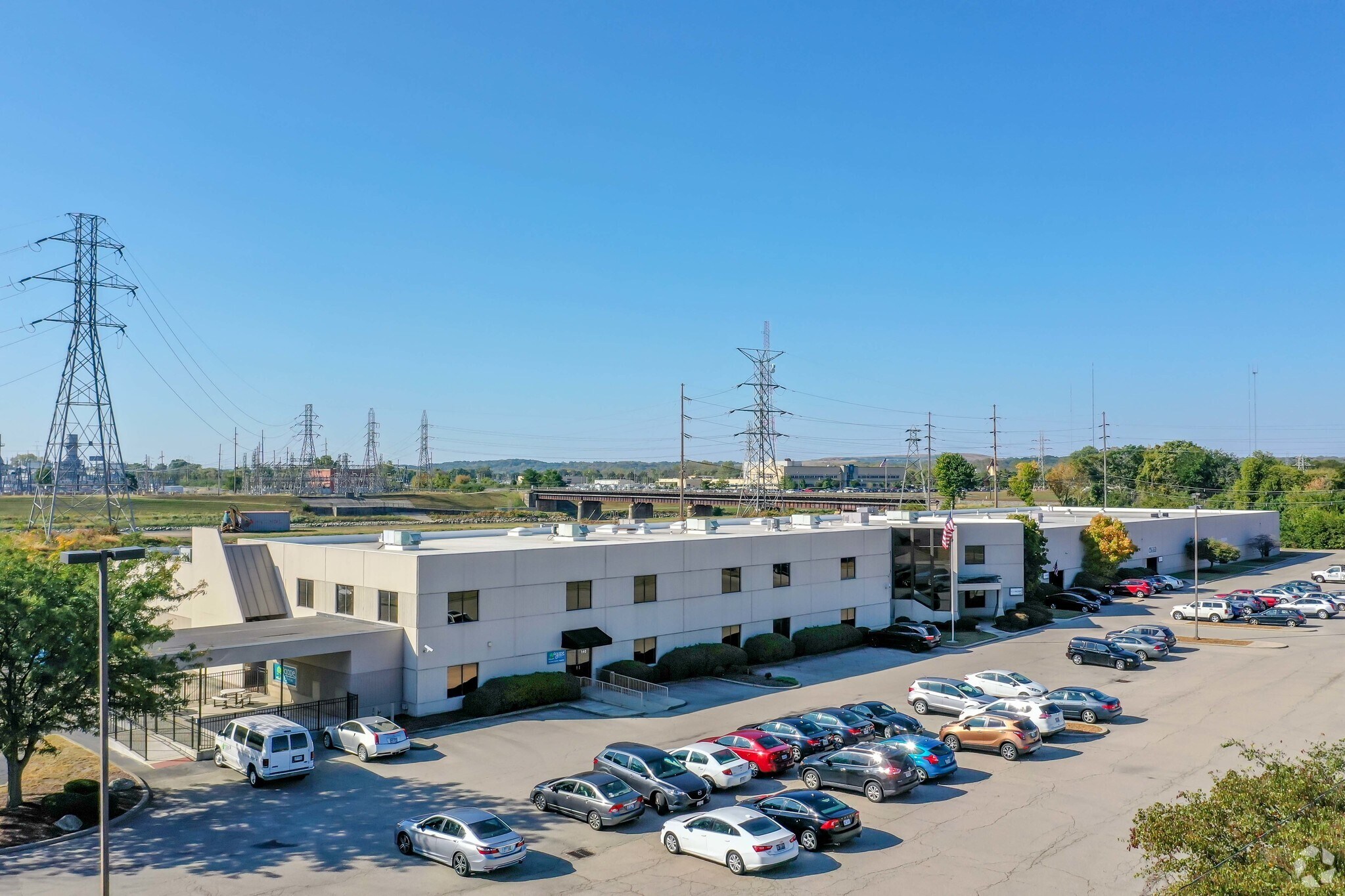 2300-2322 S Edwin C. Moses Blvd, Dayton, OH à louer Photo principale– Image 1 sur 5