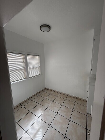 2175 Chestnut Ave, Long Beach, CA à vendre - Photo de l’immeuble – Image 3 sur 13