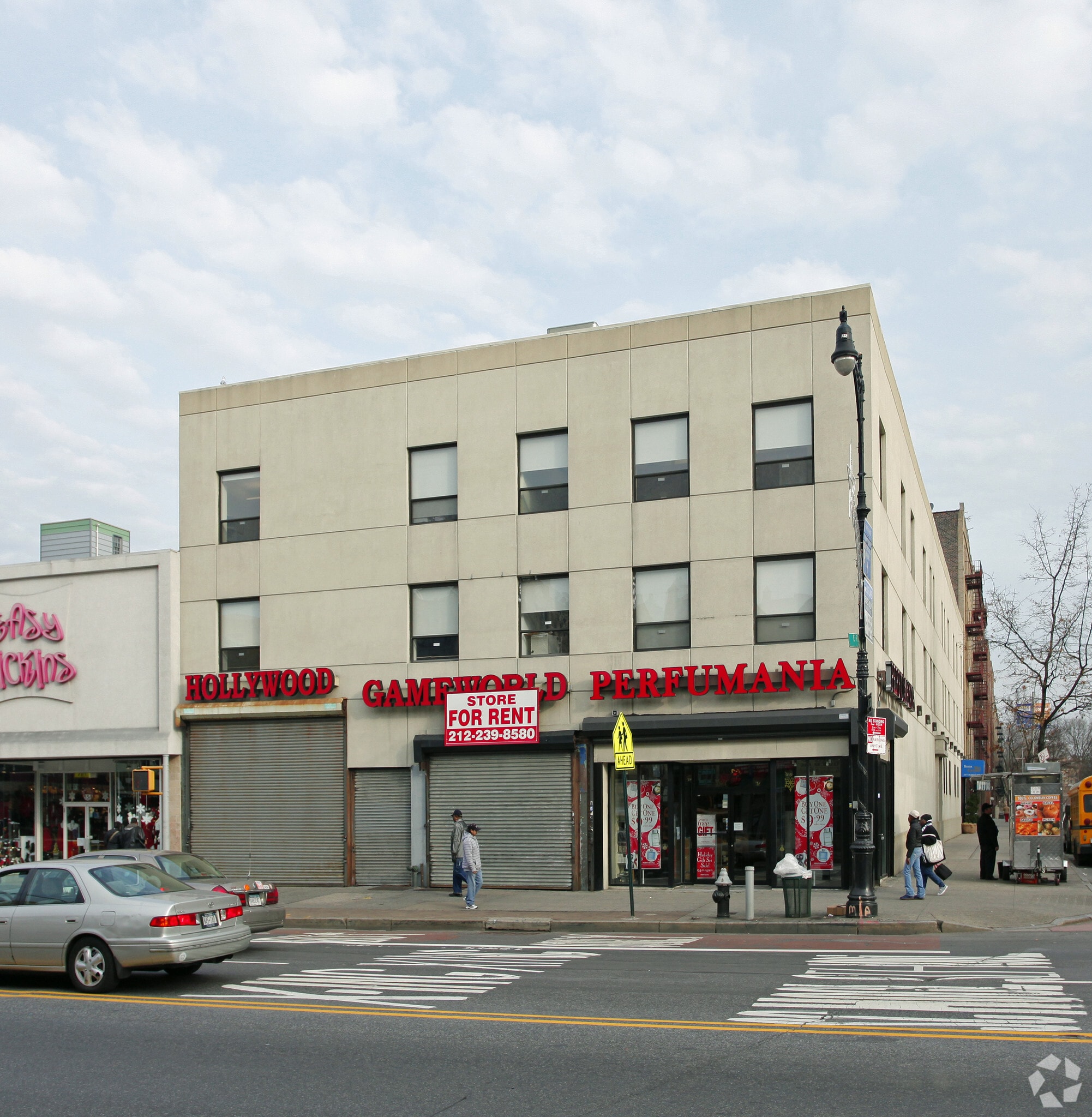 1-27 E Fordham Rd, Bronx, NY à louer Photo principale– Image 1 sur 3