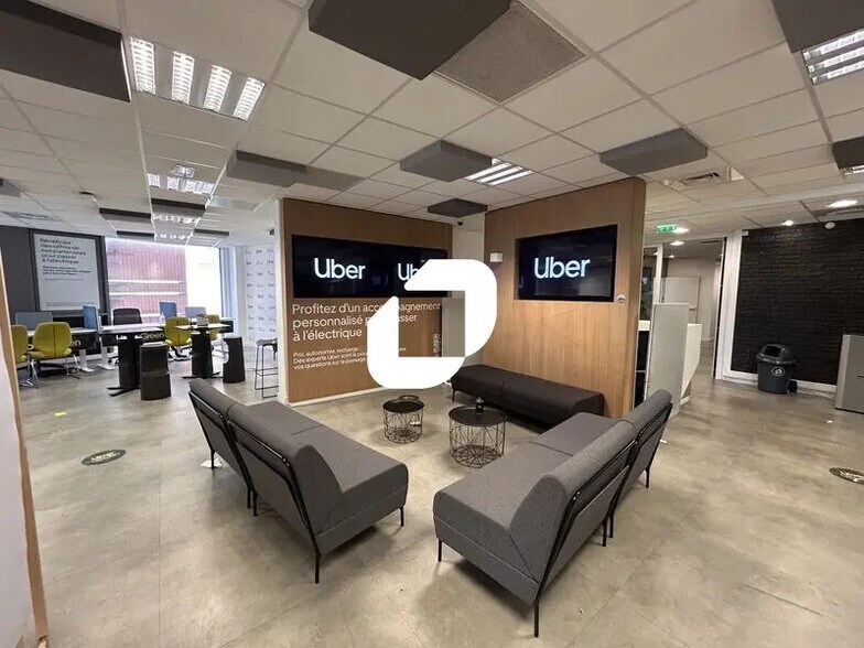 Bureau dans Aubervilliers à louer - Photo de l’immeuble – Image 3 sur 16