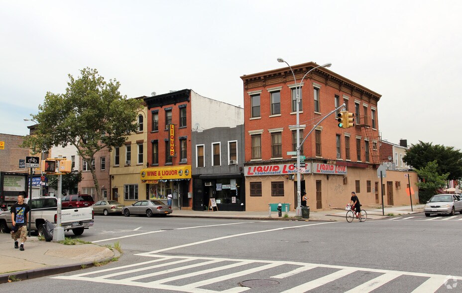 1161 Bedford Ave, Brooklyn, NY à louer - Photo de l’immeuble – Image 3 sur 15