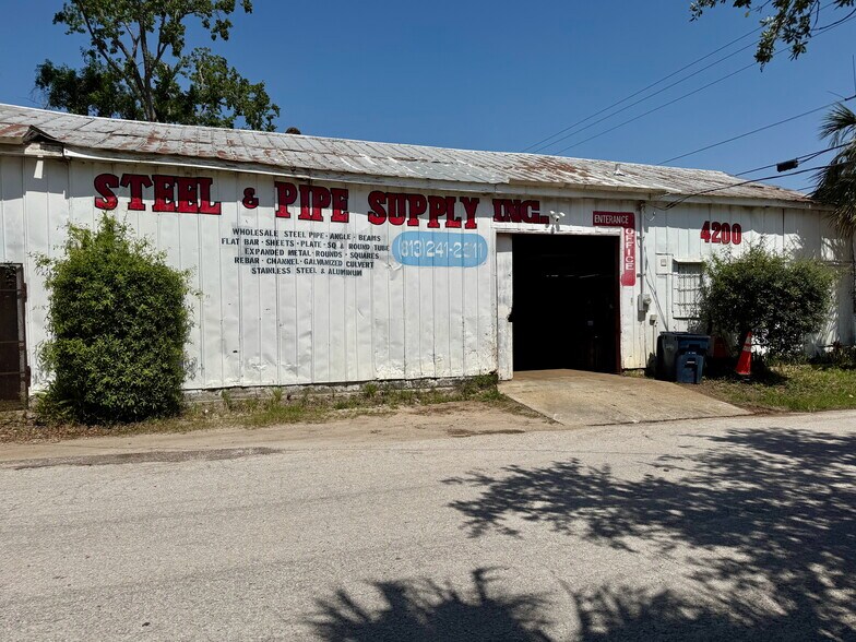 4200 E 7th Ave, Tampa, FL à louer - Photo de l’immeuble – Image 3 sur 15