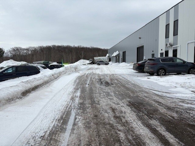 2810 Boul Guillaume-Couture, Lévis, QC à louer - Photo de l’immeuble – Image 2 sur 2