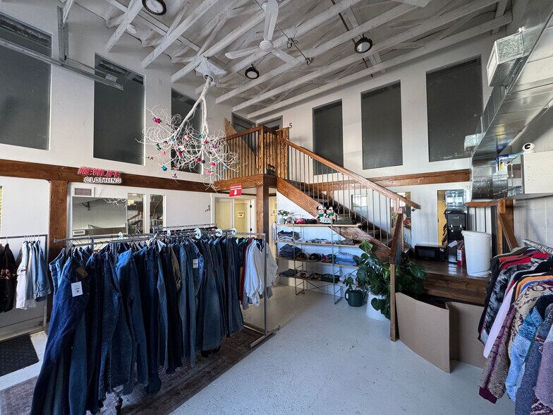 10012 79 Av NW, Edmonton, AB à vendre - Photo intérieure – Image 3 sur 5