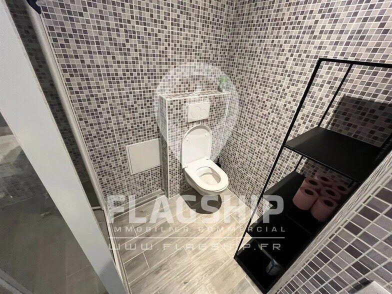 Bureau dans Paris à vendre - Photo de l’immeuble – Image 1 sur 8