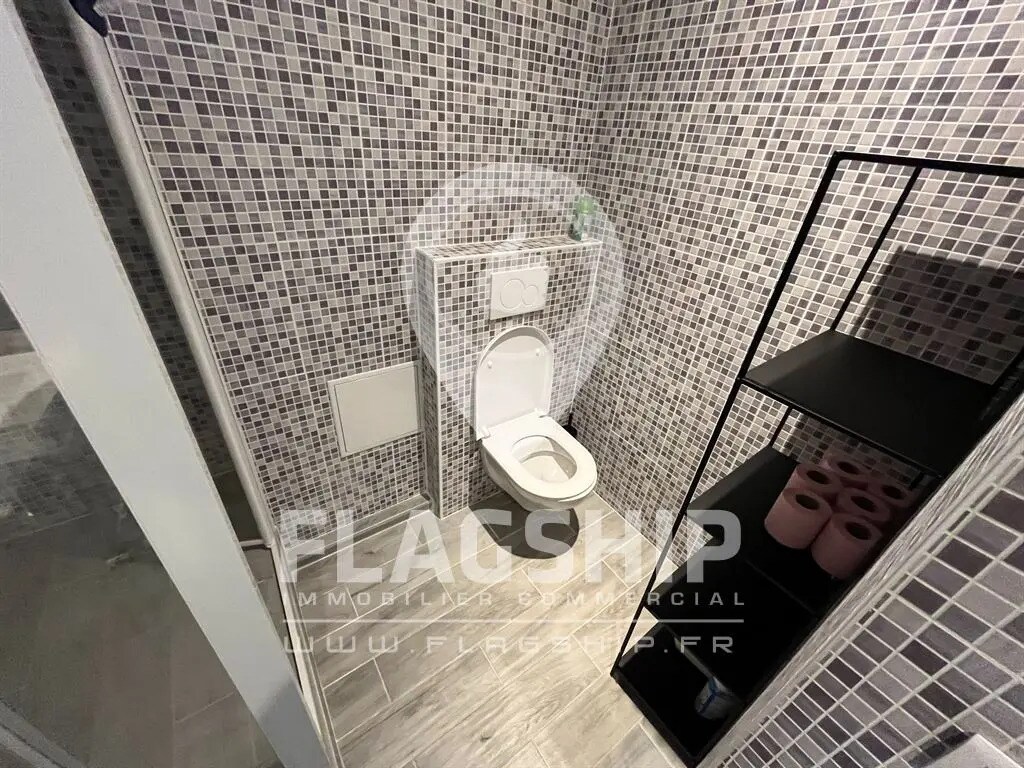 Bureau dans Paris à vendre Photo de l’immeuble– Image 1 sur 9