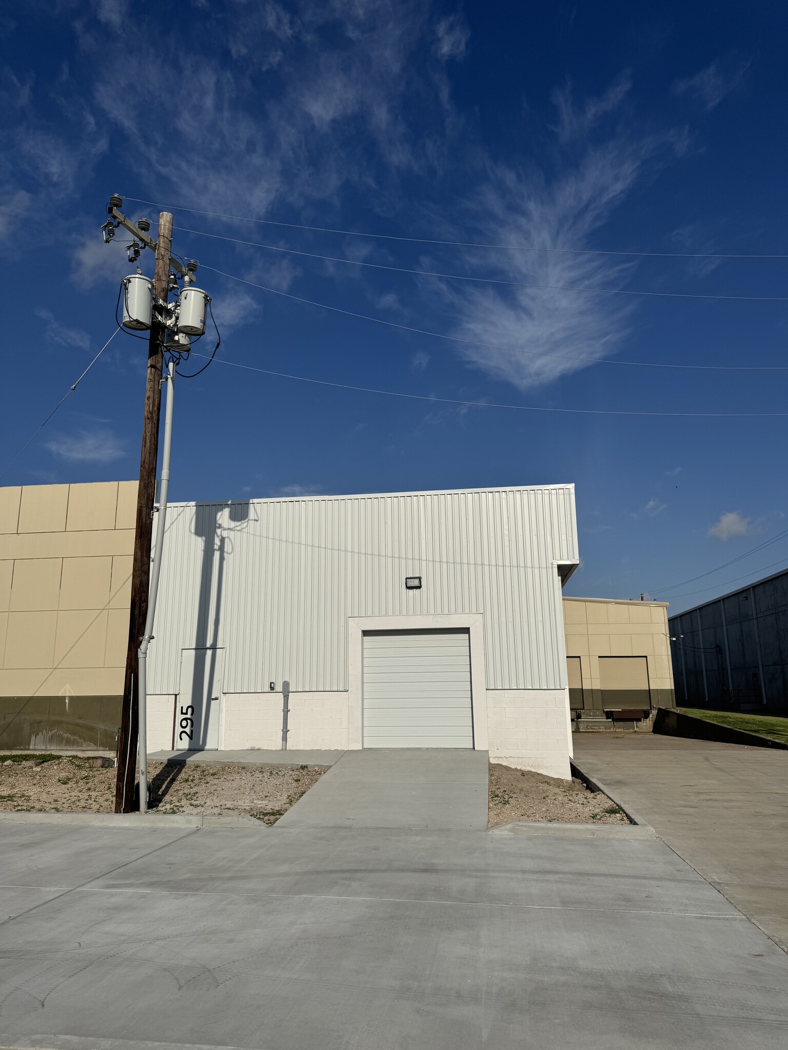7825 S 23rd St, McAllen, TX à louer Photo de l’immeuble– Image 1 sur 4