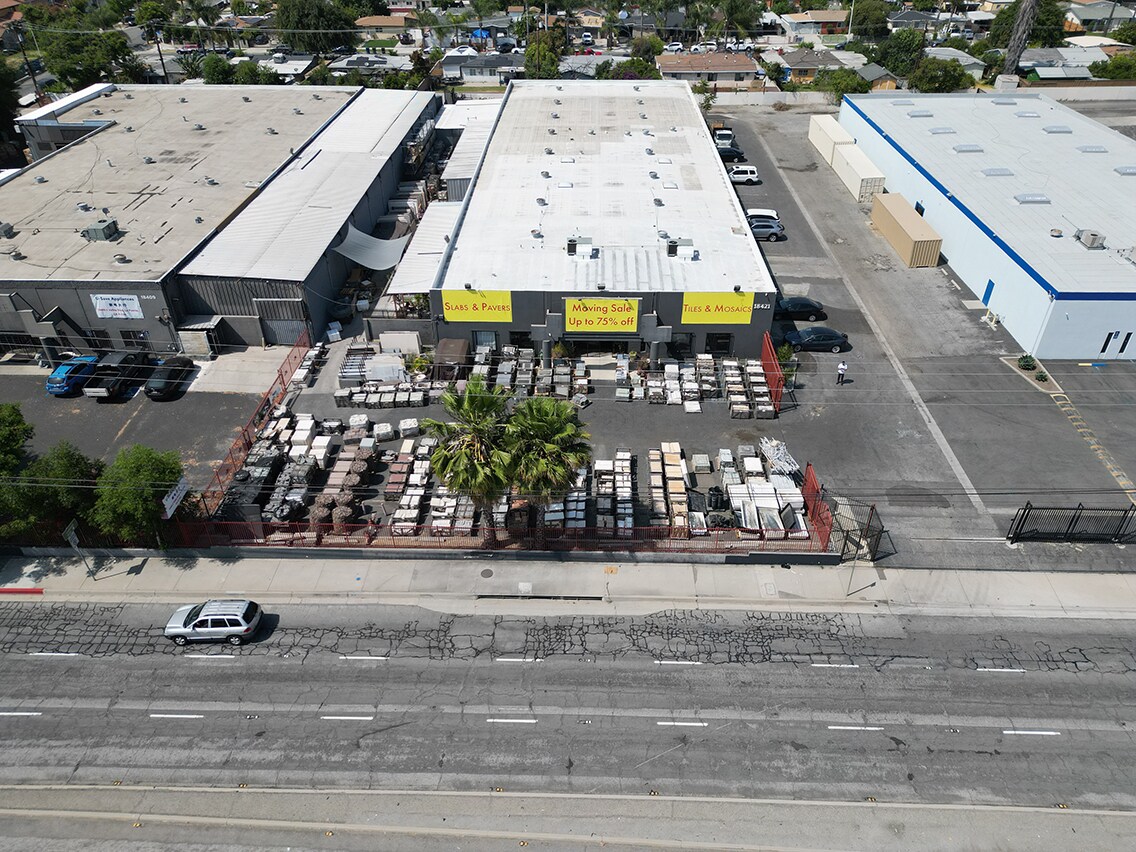 18421 E Valley Blvd, City of Industry, CA à vendre Photo de l’immeuble– Image 1 sur 4