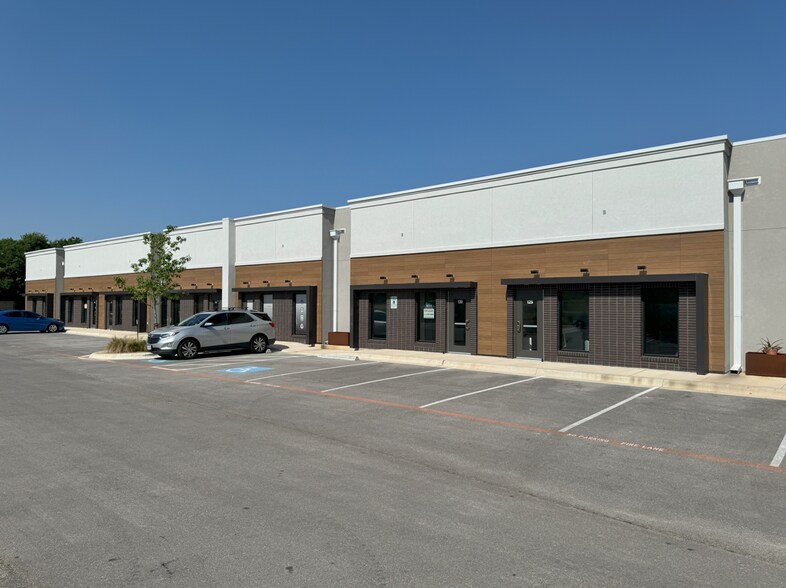 2261 Gattis School Rd, Round Rock, TX à vendre - Photo de l’immeuble – Image 2 sur 8