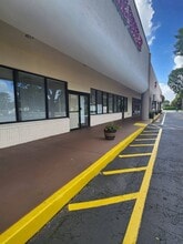 5060-5092 Coconut Creek Pky, Margate, FL à louer Photo intérieure– Image 2 sur 27