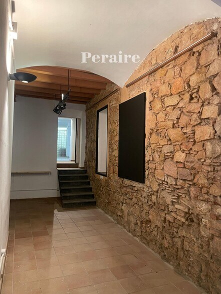 View Photo
